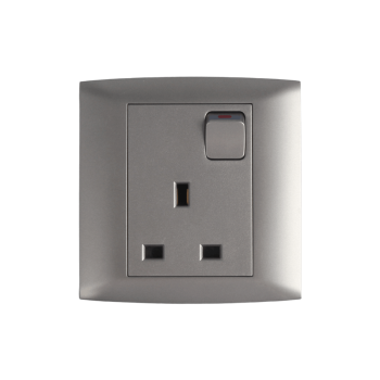 فيش نووركو 13 امبير مع مفتاح