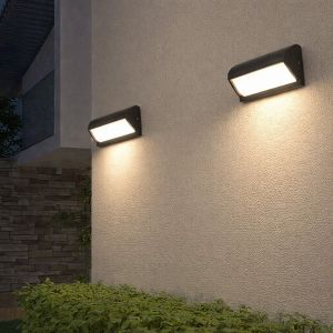 جداري خارجي اسود 10 واط 3000K