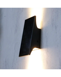 جداري طاقة شمسية 700 لومين -اسود - 4000 كلفن	